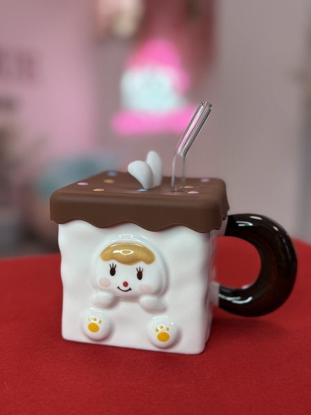 كوب سيراميك بتصميم المارشميلو