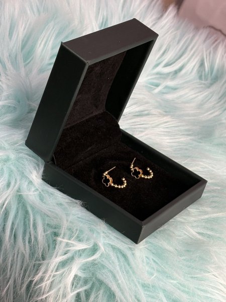 فان كليف أند آربلز