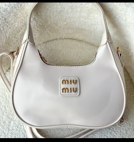 حقيبة ميو ميو لترندي 👜🍒