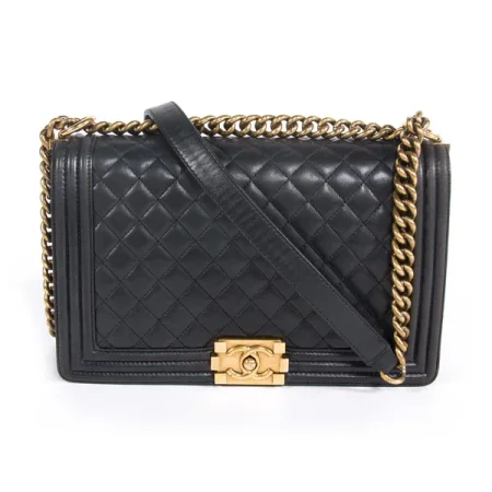 شانيل بوي 👜
