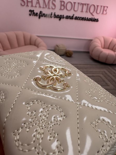 محفظة <br> <span class='text-color-warm'>بيعت كلها</span>