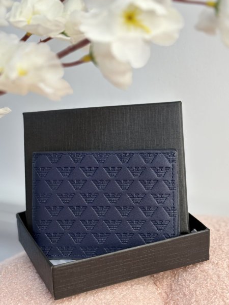 محفظة من Emporio Armani