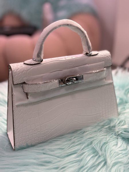 حقيبة هيرميس كيلي من جلد التمساح 👜