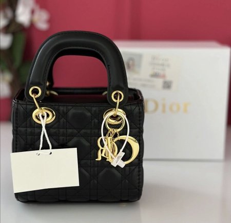 ميني ليدي ديور باللون الأسود 🩶