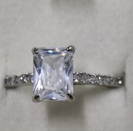 خاتم مربع ابيض زركون فضي