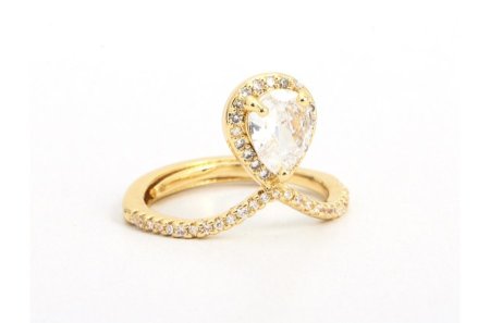 خاتم ذهبي اجاصة حجر ابيض