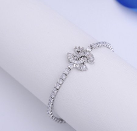 اسوارة تنس شانيل فضي